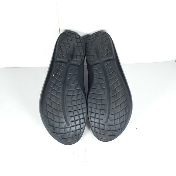 Oofos Women's OOLALA US 10 Silver Glitter Slip-On Flat Thong Flip Flop Sandals - Picture 12 of 15